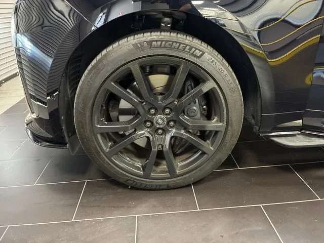 2025 Land Rover Range Rover Sport SV Edition Two photo 28