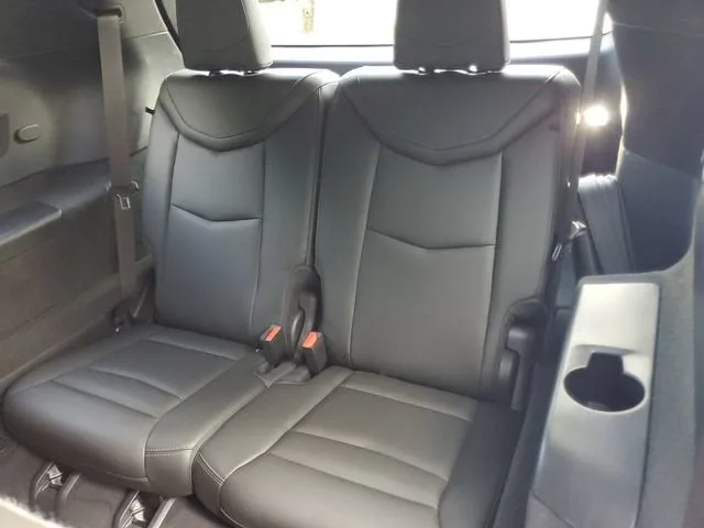2024 Cadillac XT6 Luxury photo 11