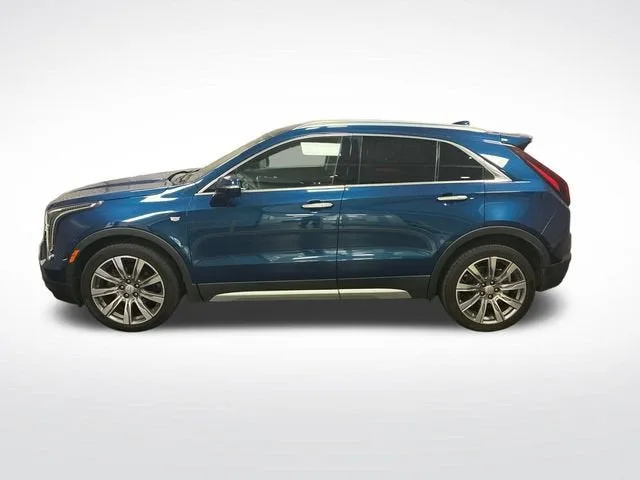 2019 Cadillac XT4 FWD Premium Luxury photo 2