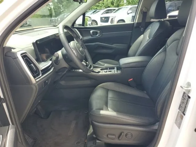 2024 Kia Sorento S photo 17