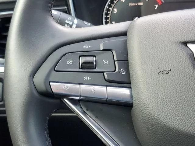 2024 Cadillac XT6 Luxury photo 24