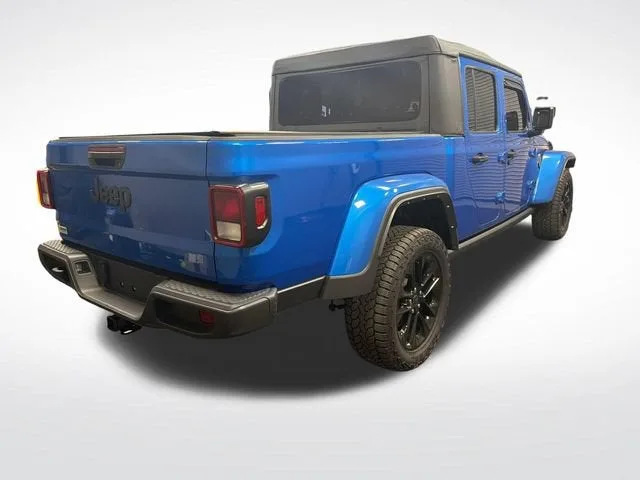 2025 Jeep Gladiator Nighthawk photo 5