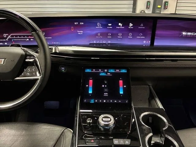 2025 Cadillac Escalade Sport photo 18