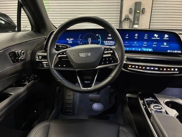 2024 Cadillac LYRIQ Tech photo 13