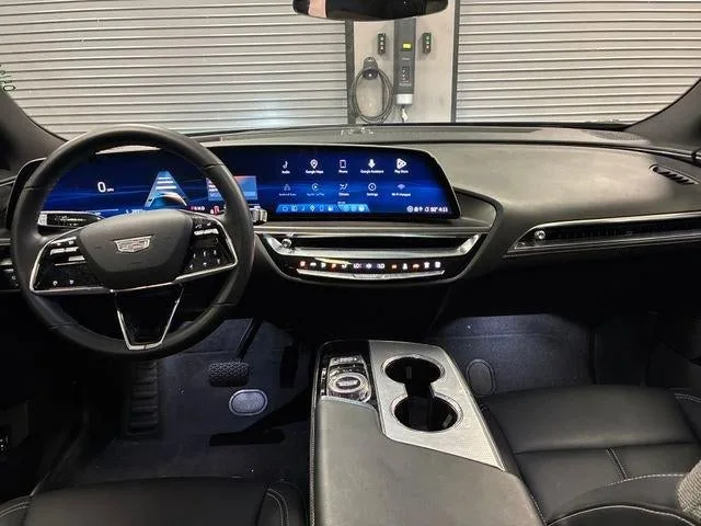 2024 Cadillac LYRIQ Tech photo 12