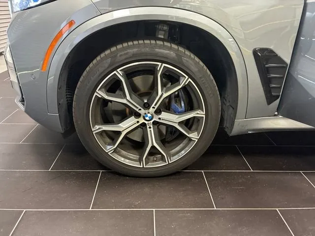 2026 BMW X5 M60i photo 28