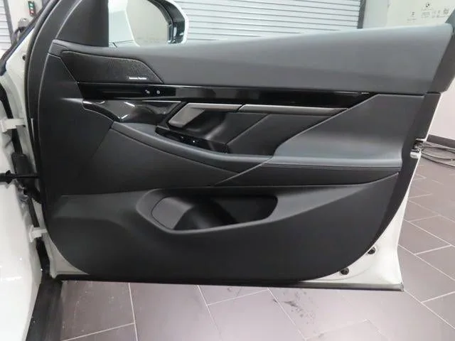 2026 BMW 5 Series 530i photo 12