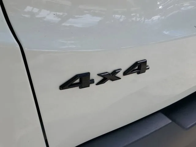 2023 Jeep Renegade Altitude photo 8