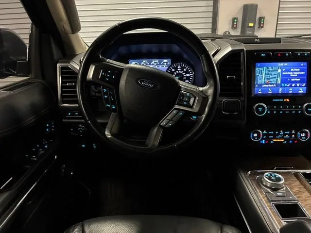 2021 Ford Expedition Max Platinum photo 13