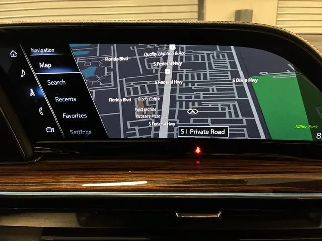 2022 Cadillac Escalade ESV Luxury photo 21
