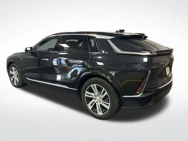 2024 Cadillac LYRIQ Tech photo 3