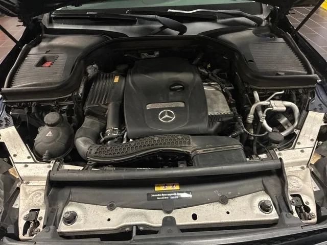 2017 Mercedes-Benz GLC GLC 300 photo 22