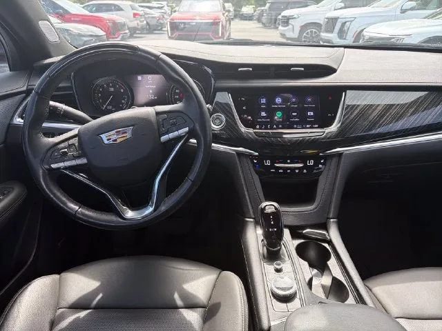 2024 Cadillac XT6 Premium Luxury photo 13