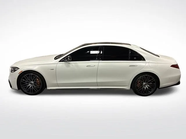 2024 Mercedes-Benz S-Class AMG® S 63 E photo 2