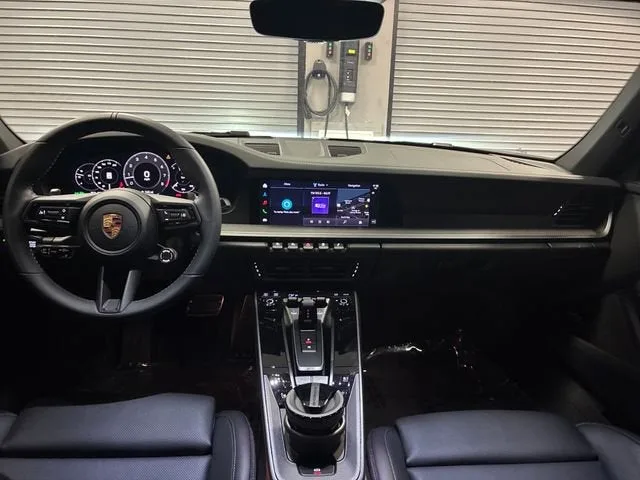 2026 Porsche 911 Carrera photo 14
