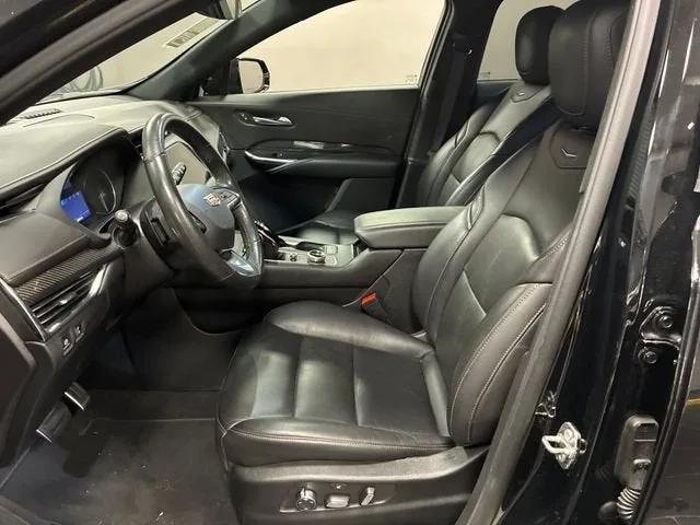 2023 Cadillac XT4 Sport photo 9