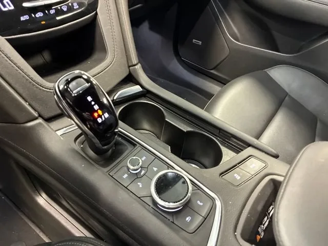 2025 Cadillac XT6 Premium Luxury photo 25