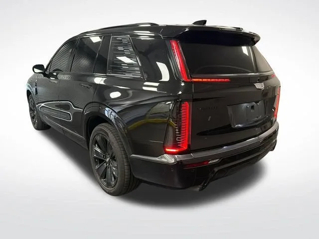 2026 Cadillac VISTIQ Sport photo 3
