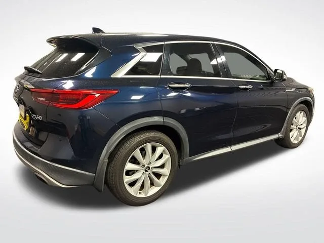 2019 INFINITI QX50 PURE photo 5
