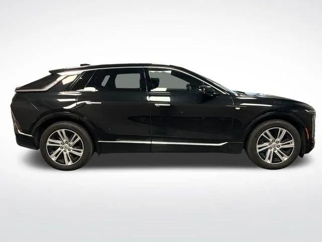 2024 Cadillac LYRIQ Tech photo 6