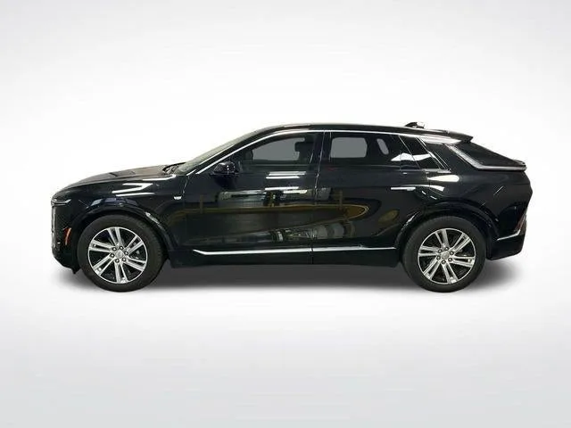2024 Cadillac LYRIQ Tech photo 2