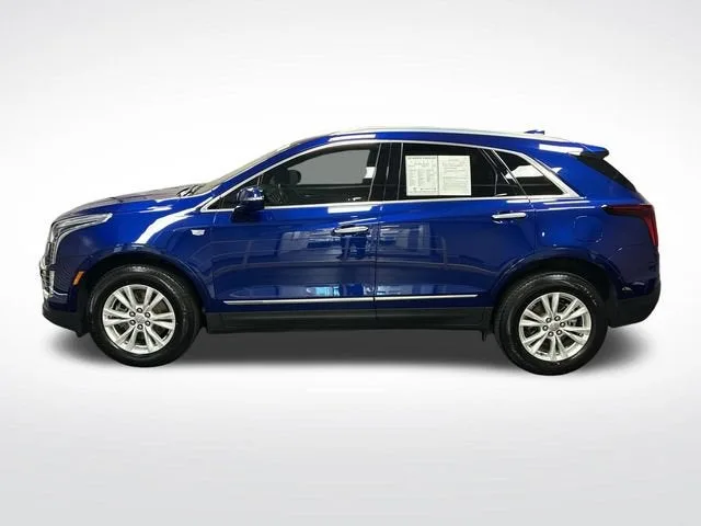 2023 Cadillac XT5 Luxury photo 2