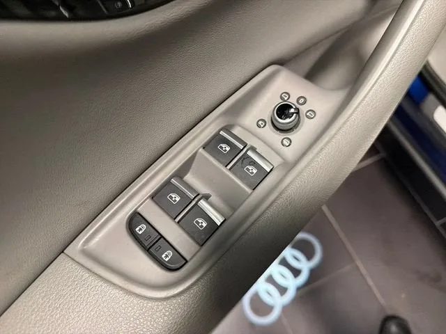 2022 Audi Q7 Premium Plus photo 11