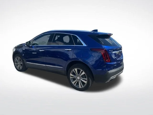 2023 Cadillac XT5 AWD Premium Luxury photo 3