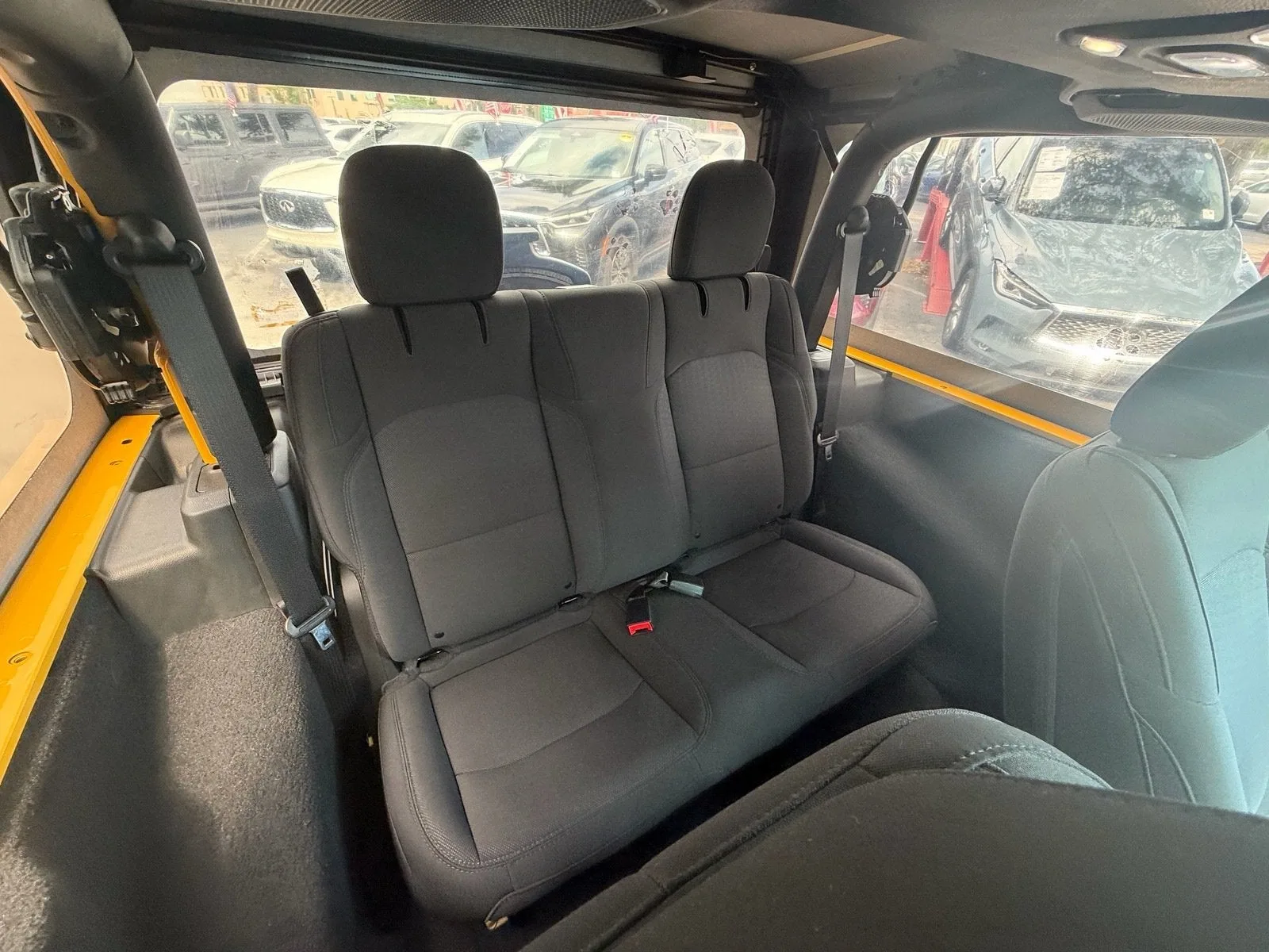 2020 Jeep Wrangler Sport S photo 13