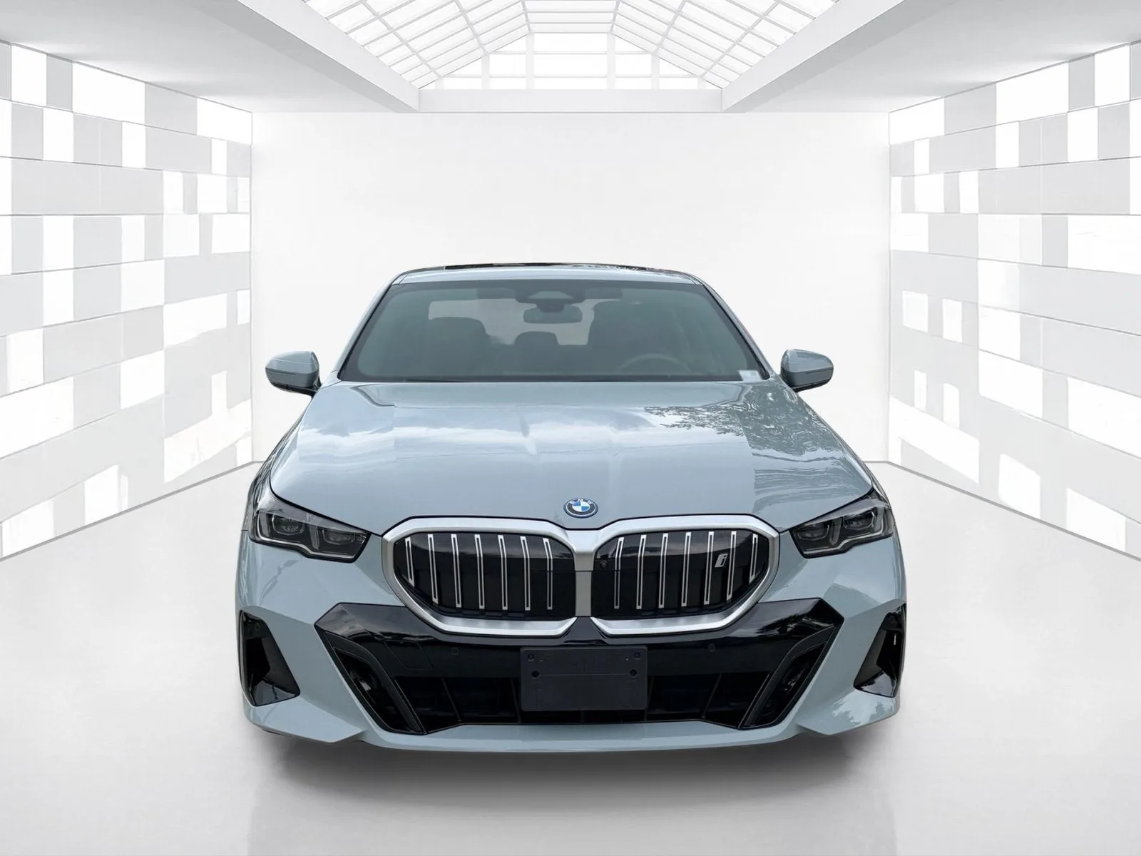 2024 BMW i5 eDrive40 photo 2