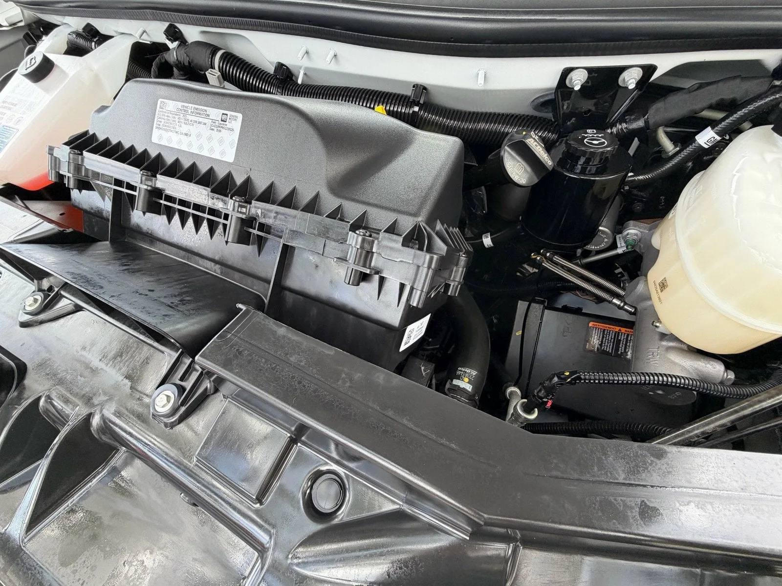 2025 Chevrolet Express Passenger LT photo 17