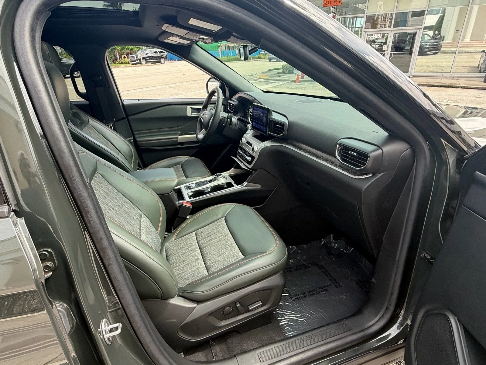 2024 Ford Explorer Timberline photo 16