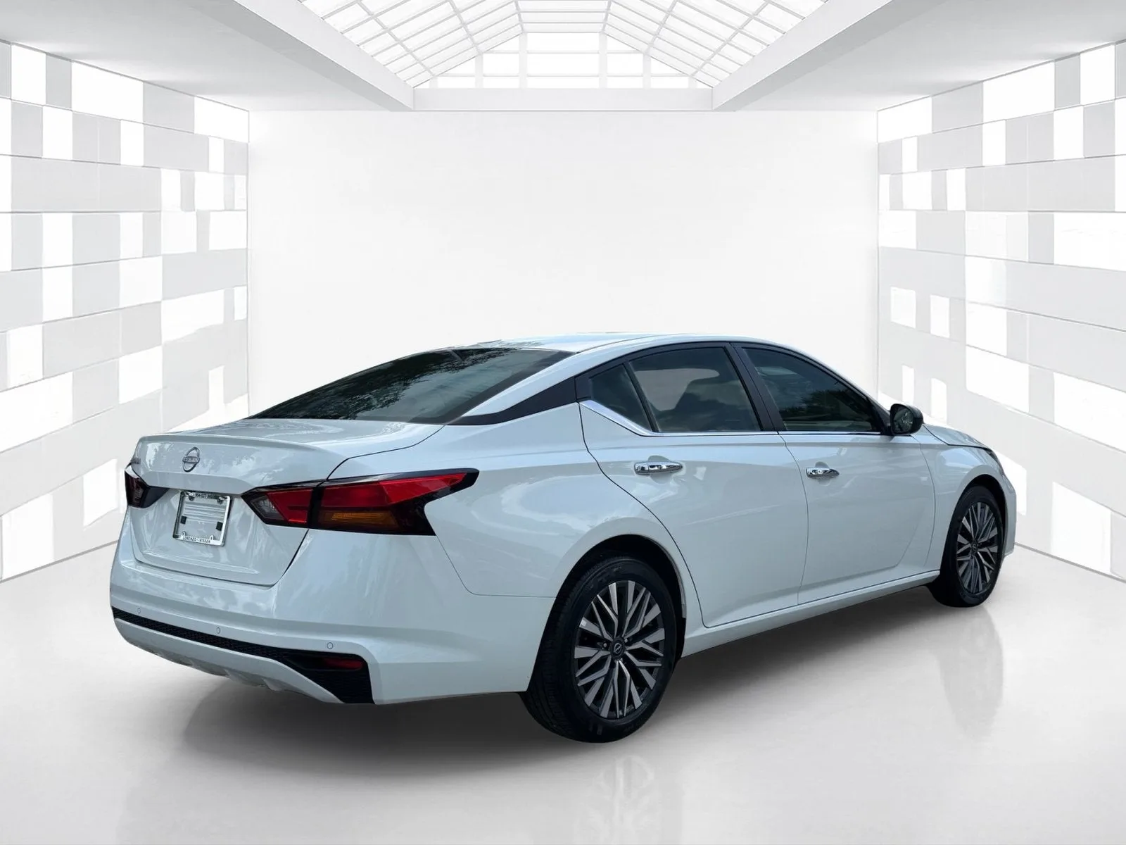 2025 Nissan Altima SV photo 7