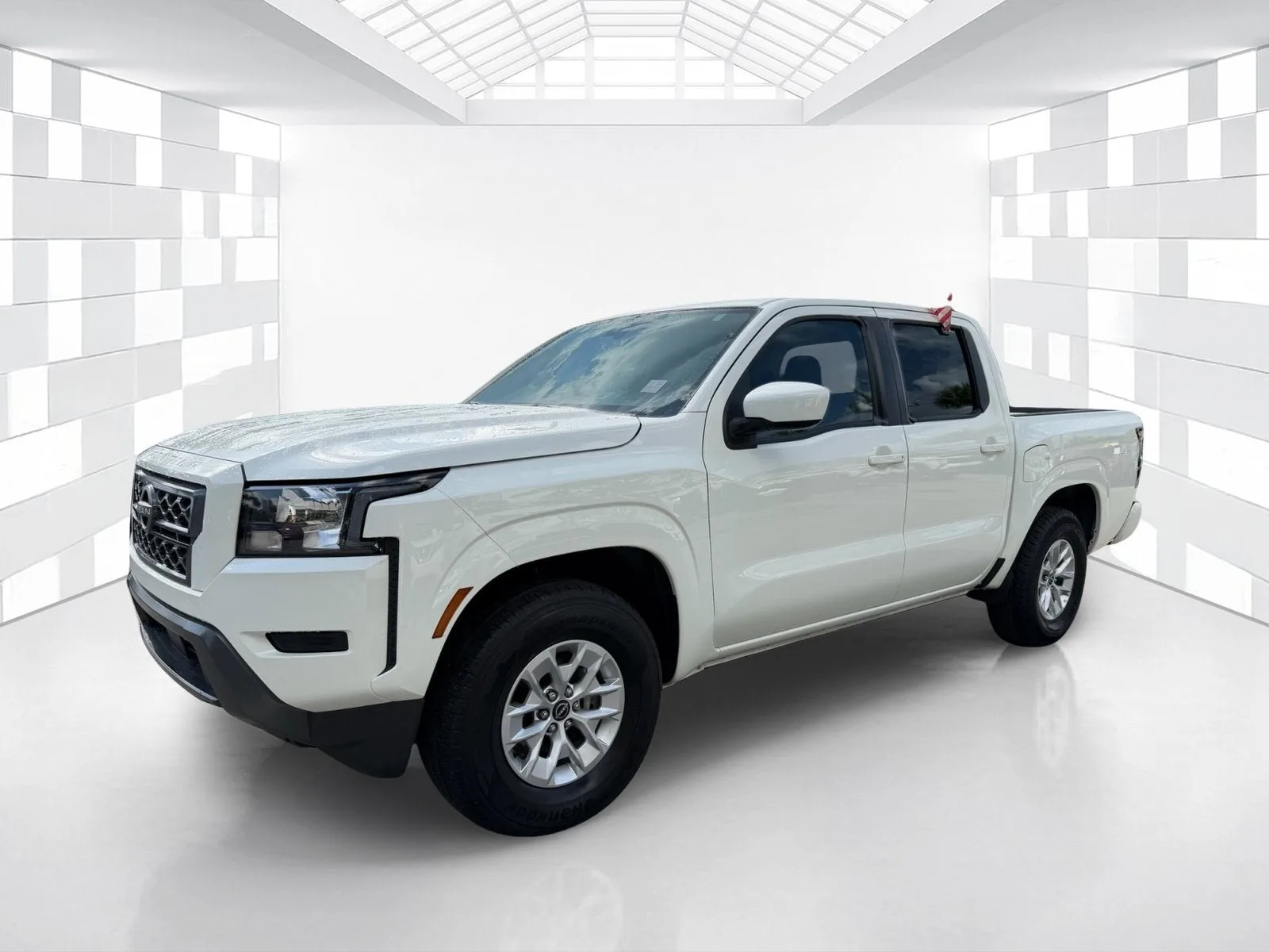 2024 Nissan Frontier Crew Cab SV photo 3