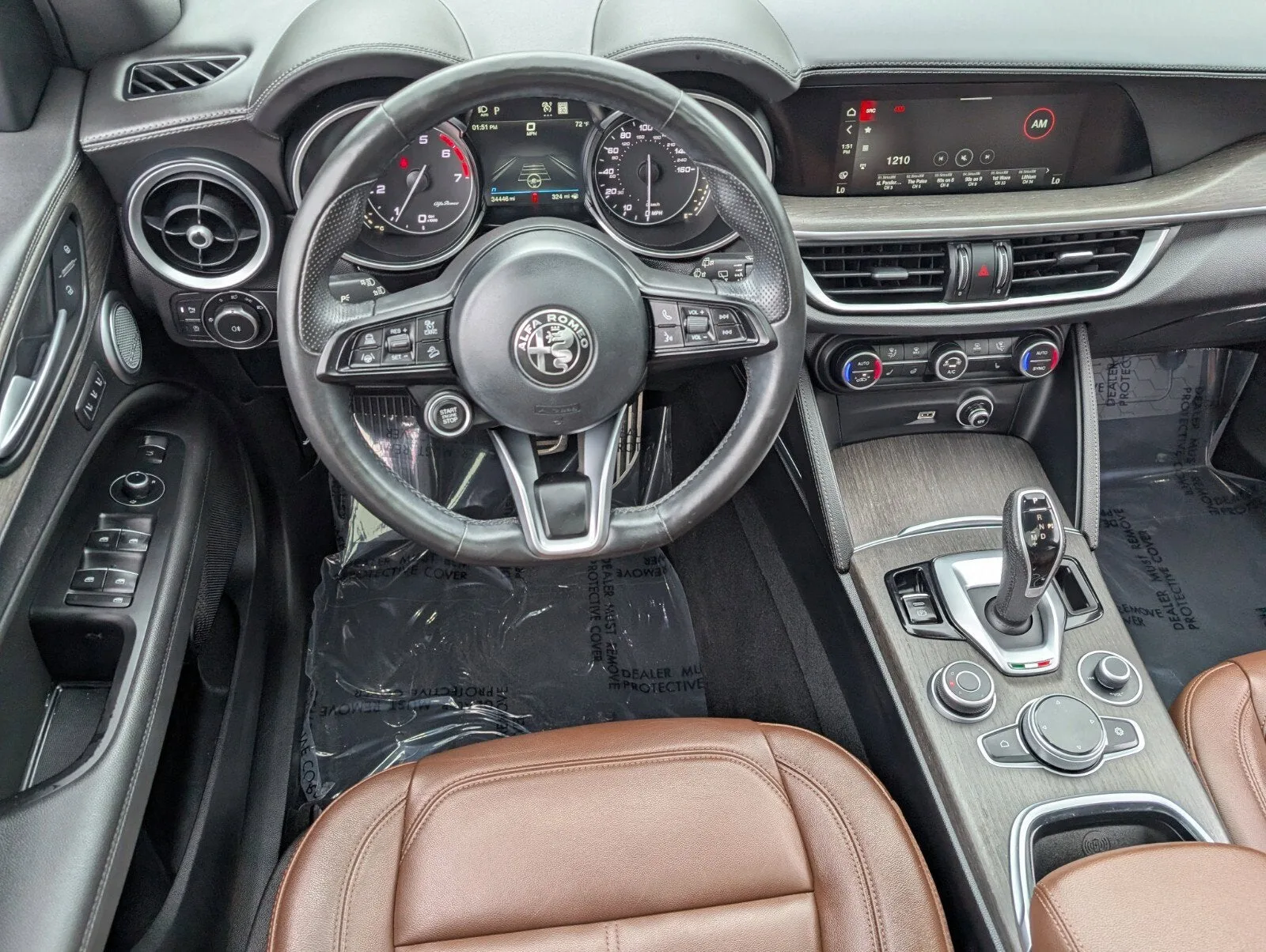 2023 Alfa Romeo Stelvio Ti photo 10