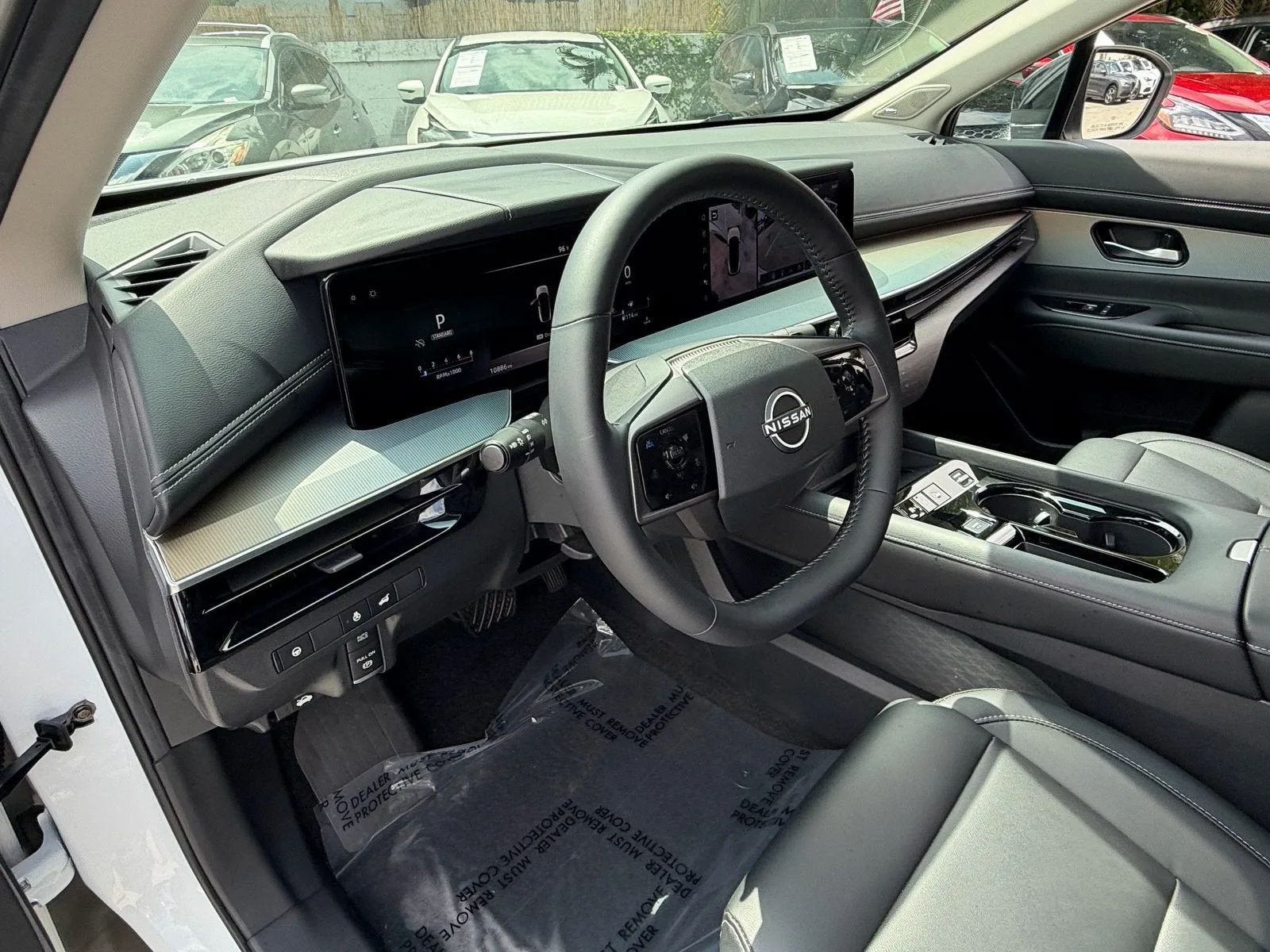 2025 Nissan Murano SL photo 10