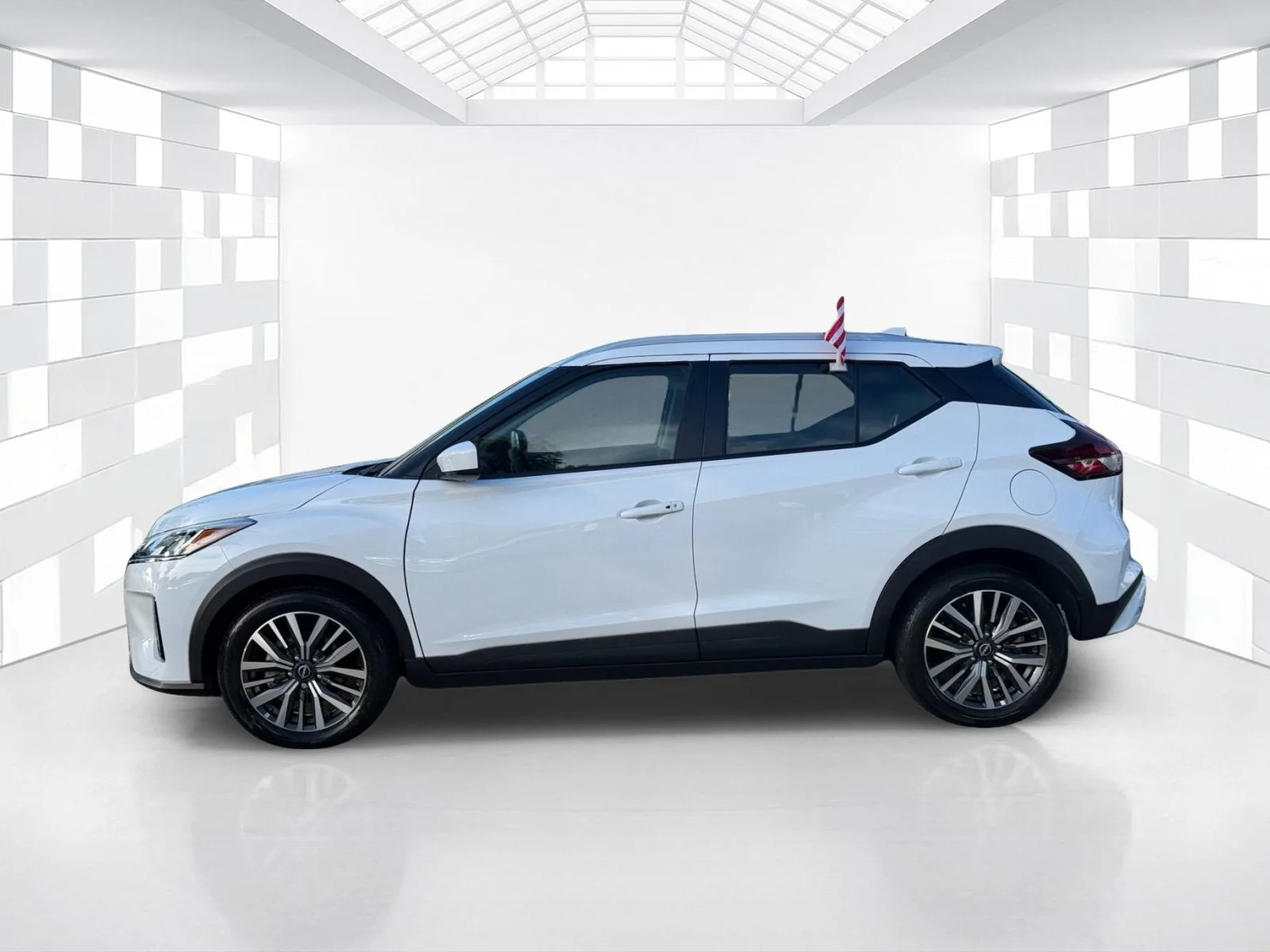 2024 Nissan Kicks SV photo 4