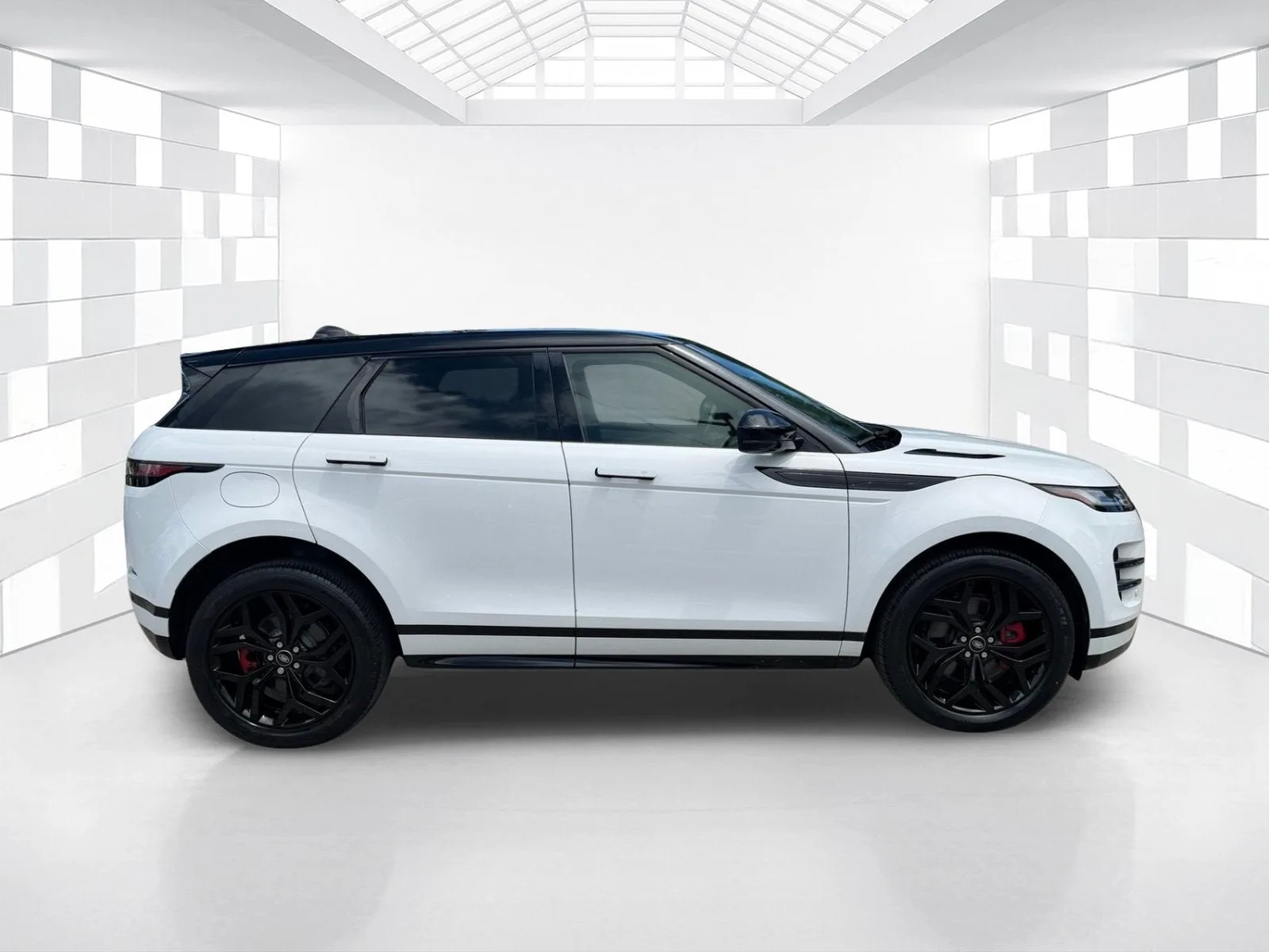 2023 Land Rover Range Rover Evoque R-Dynamic SE photo 8