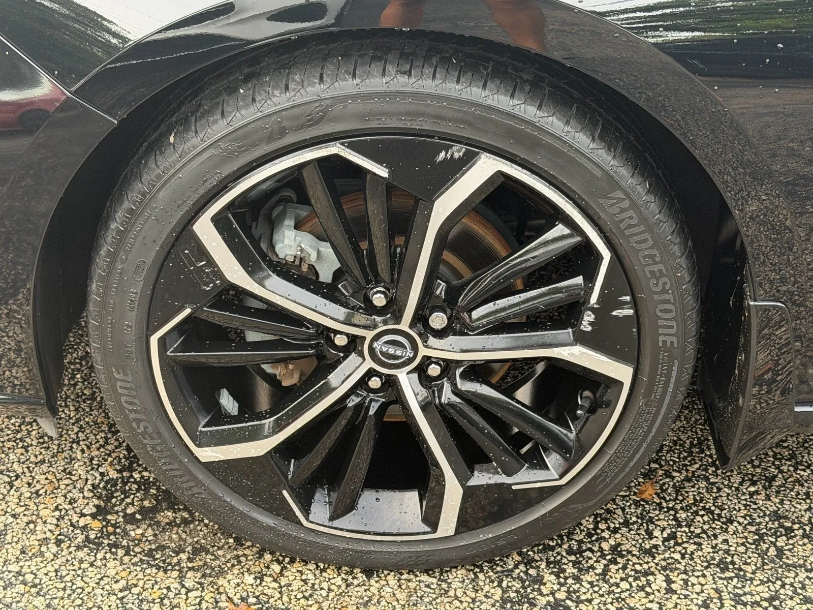 2024 Nissan Altima SR photo 20