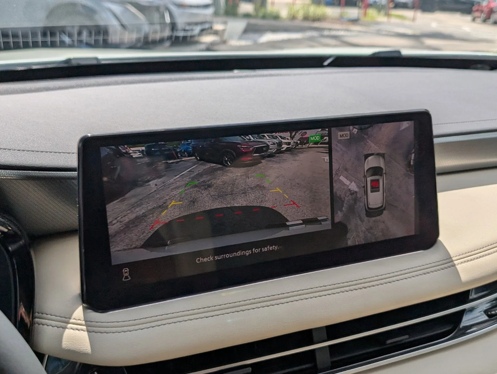 2023 INFINITI QX60 LUXE photo 26