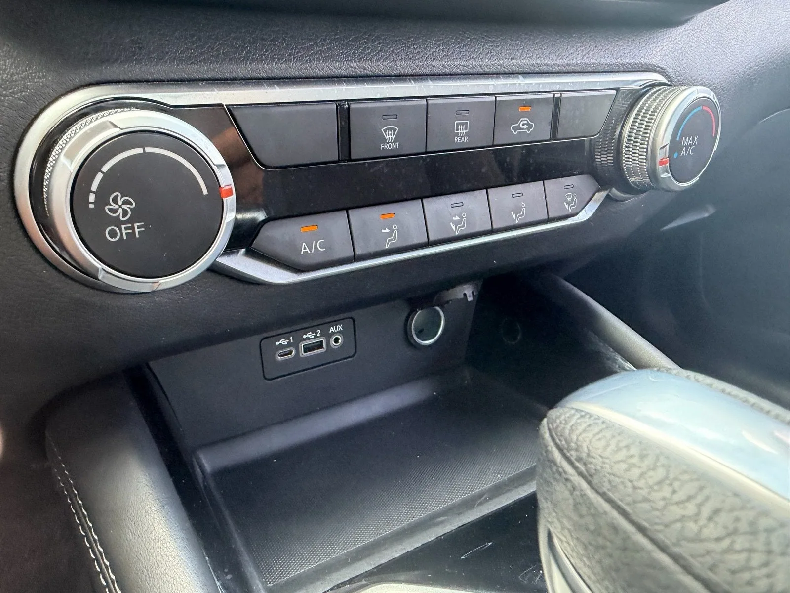 2023 Nissan Altima SV photo 25