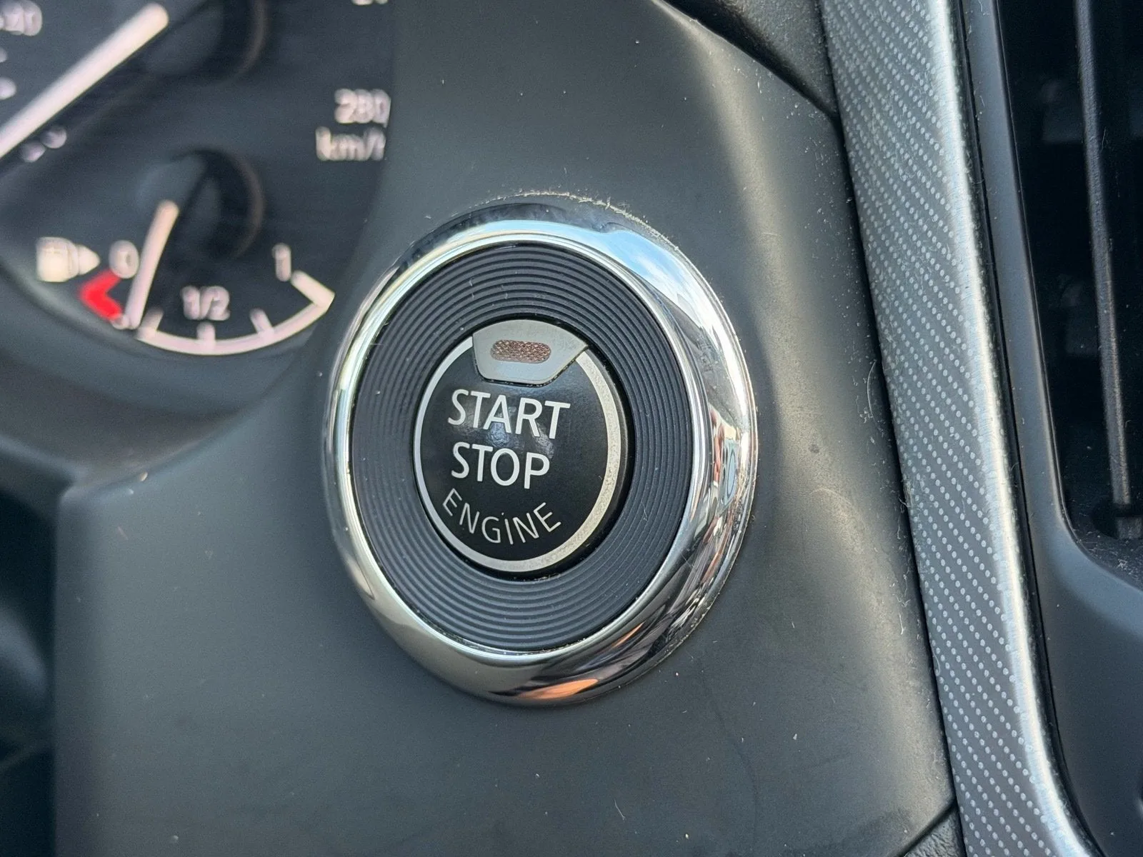 2024 INFINITI Q50 LUXE photo 30