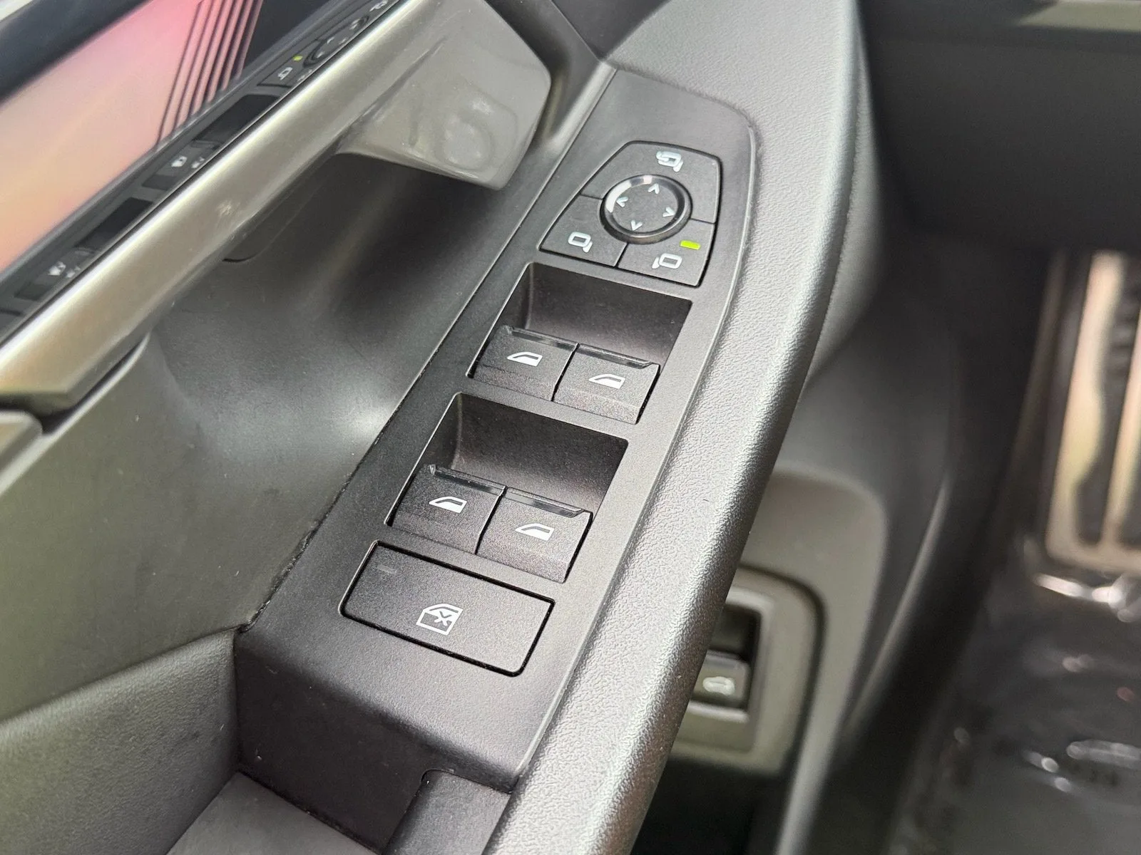 2024 BMW i5 eDrive40 photo 33
