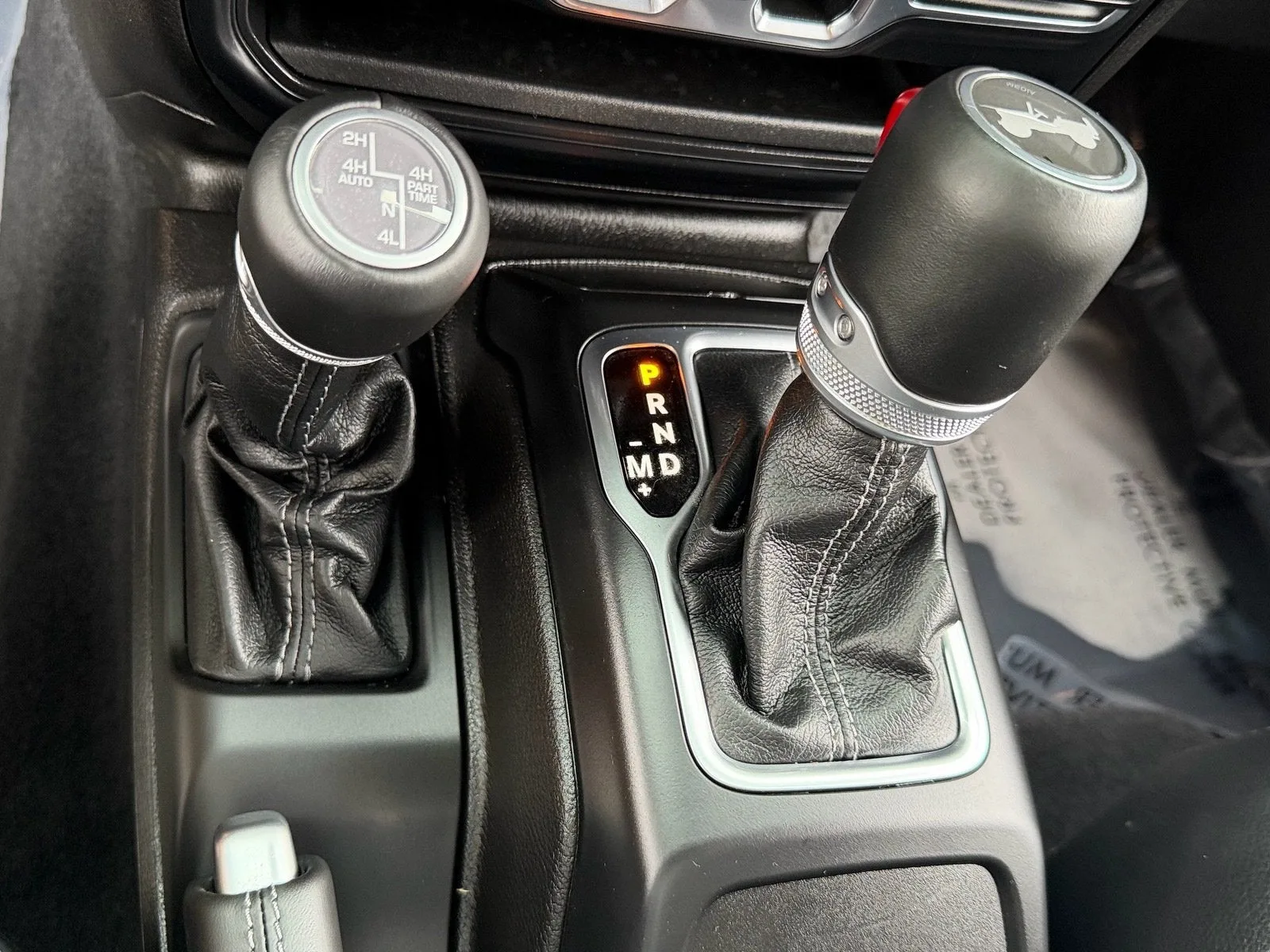 2024 Jeep Wrangler 4xe Sahara photo 26