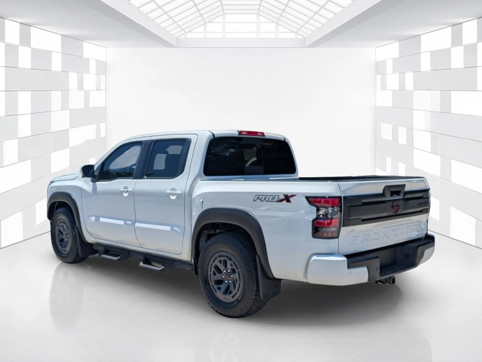 2026 Nissan Frontier PRO-X photo 5