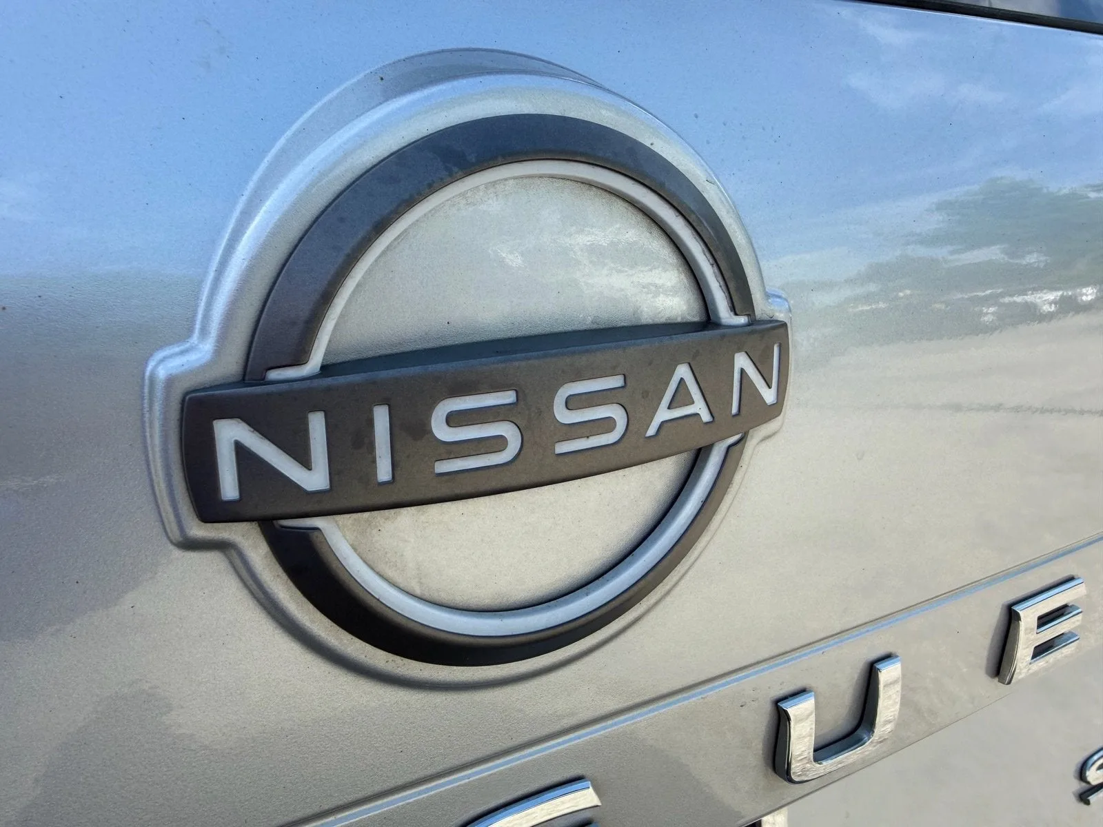2022 Nissan Rogue SV photo 9