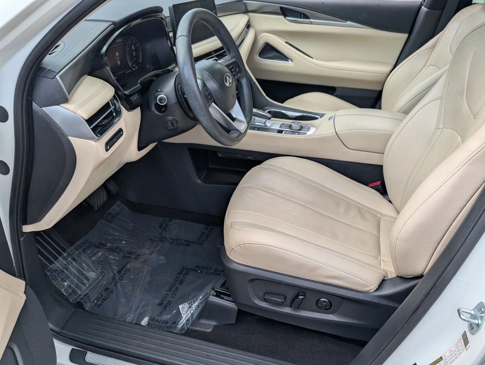 2023 INFINITI QX60 LUXE photo 11