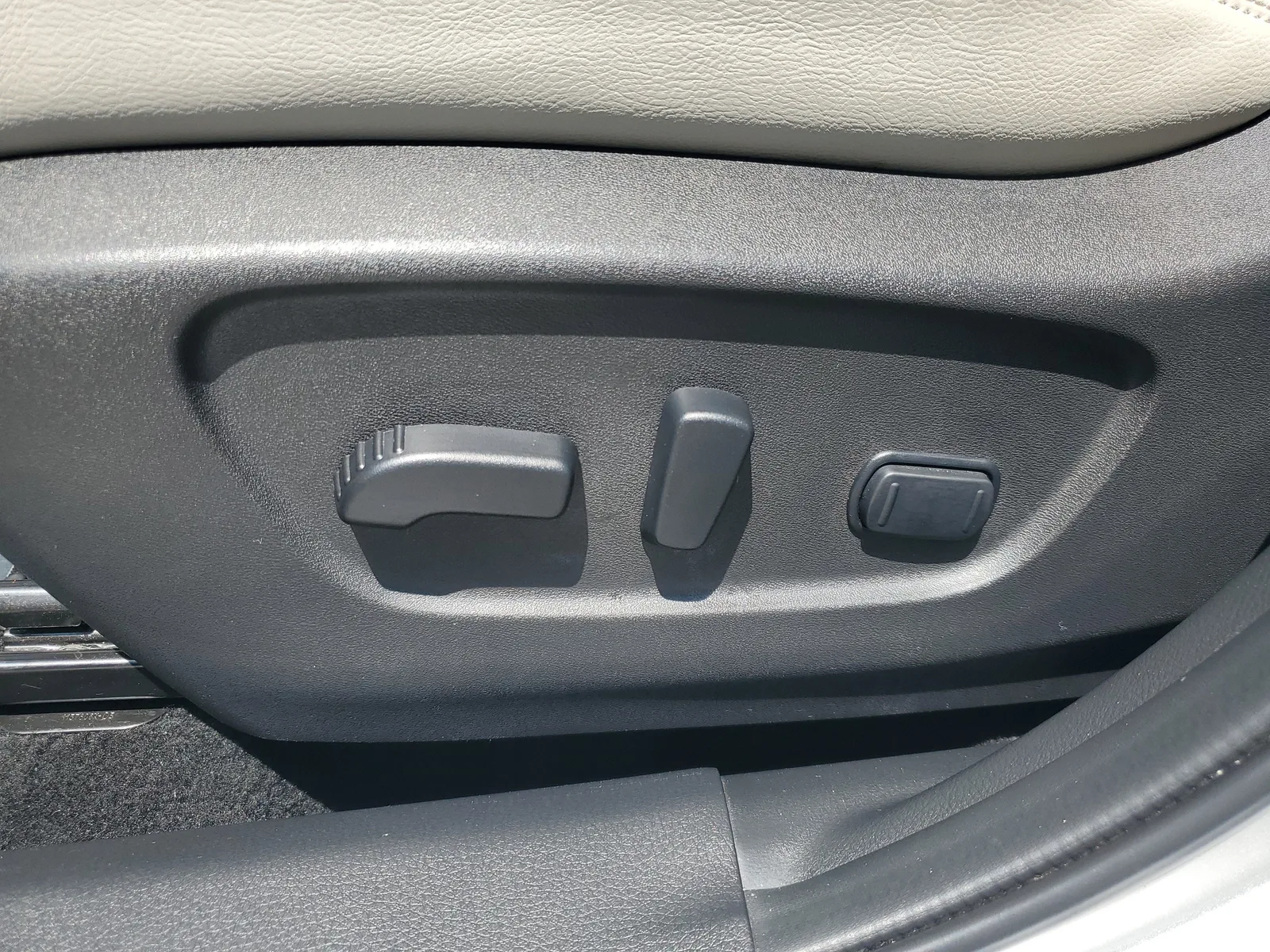 2022 Nissan Rogue Sport SV photo 10