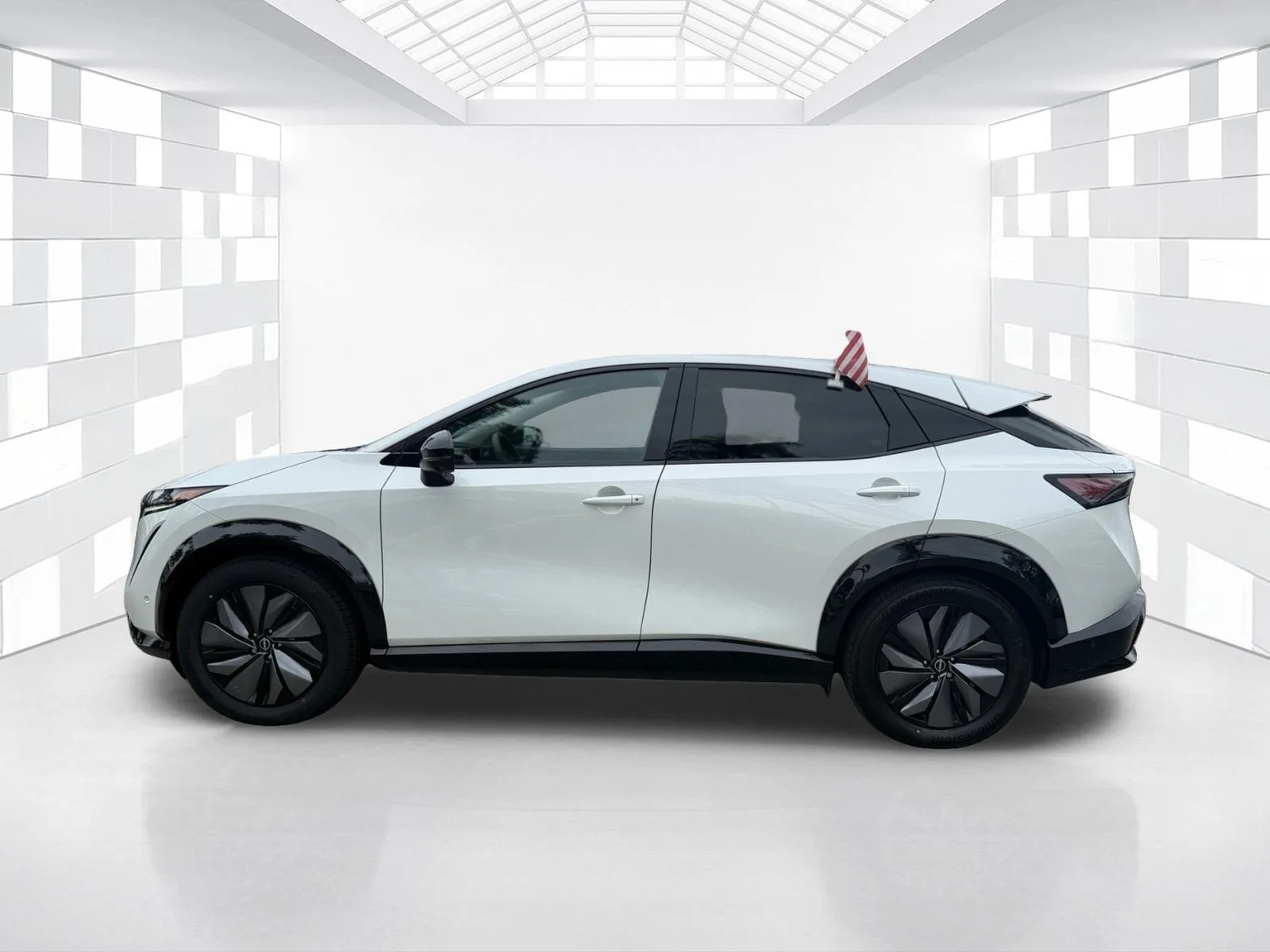 2024 Nissan ARIYA PLATINUM+ photo 4