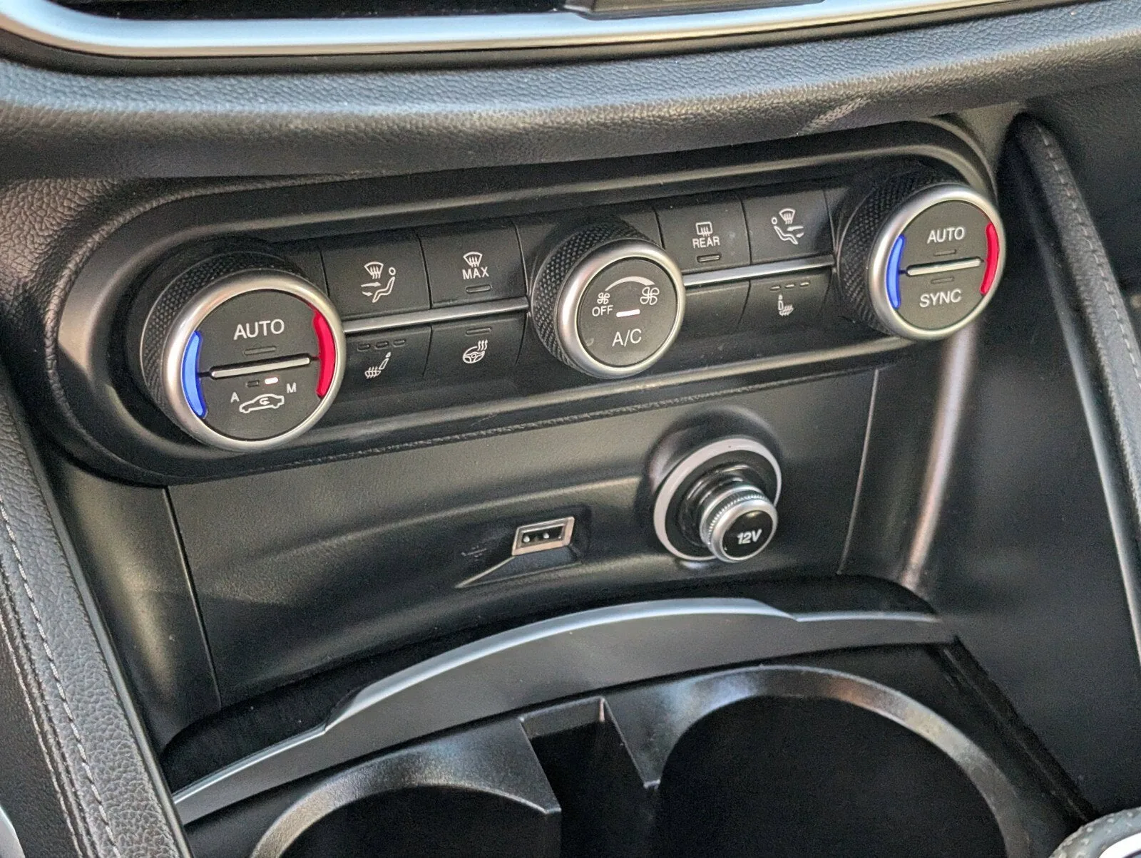 2023 Alfa Romeo Stelvio Sprint photo 26